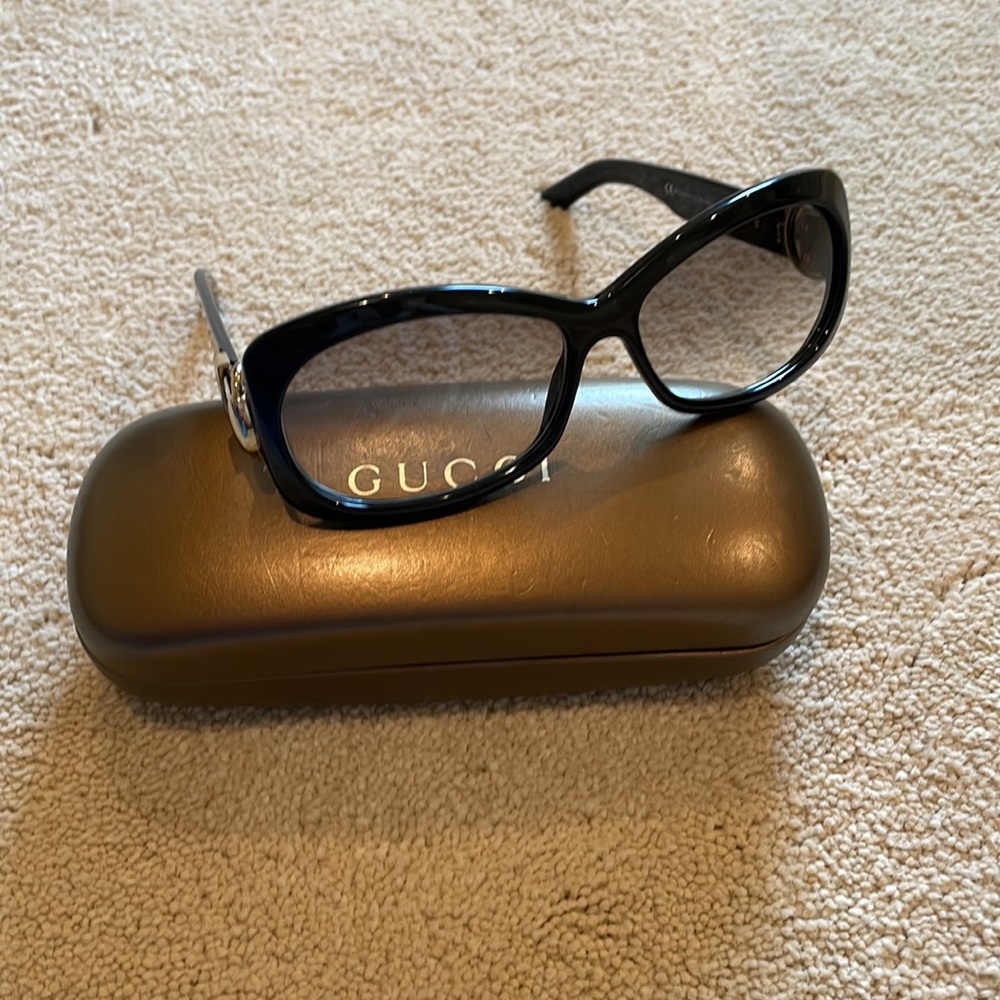 Gucci sunglasses auth